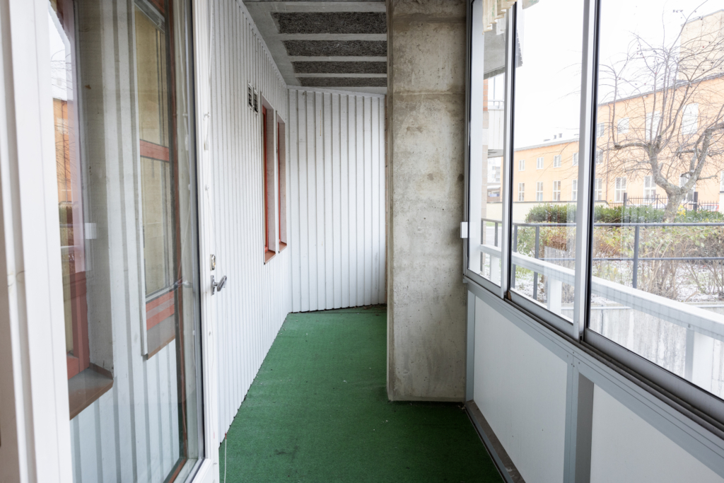 Kvarterslokal Fenix: Inglasad balkong.