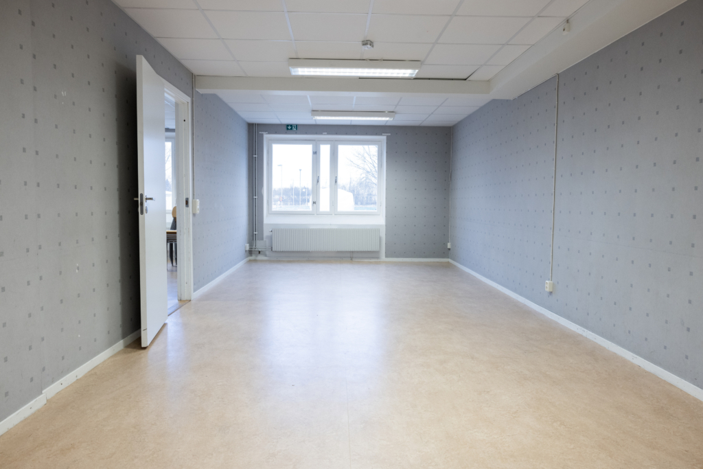 Kvarterslokal Ringdansen: Allrum med fönster.