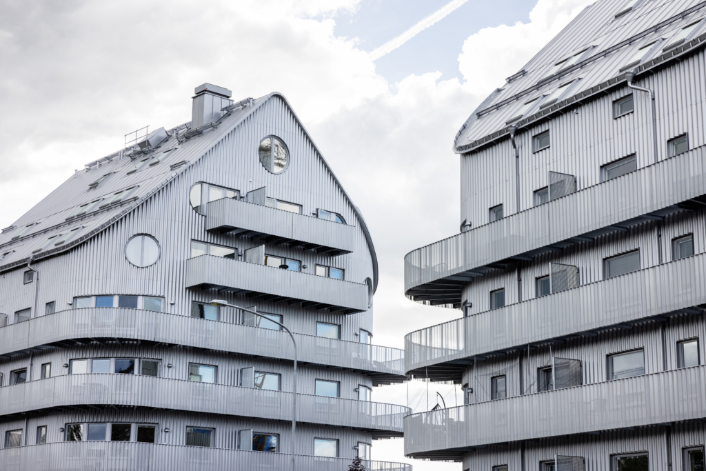 Hyresbostäders två fastigheter i Lindö.