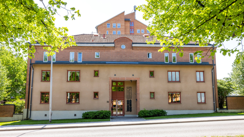 Fasadbild på Gamla Lasarettsgatan 56