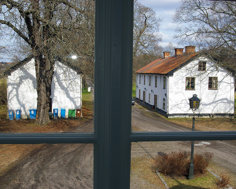 Vy från fönster på Himmelsalund herrgård.