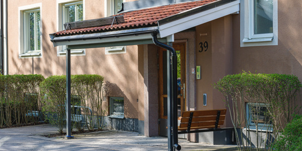 Entré till Prima Plusboende Ljura.