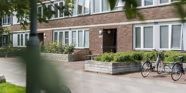 Fasadbild på Prima Plusboende Granen.