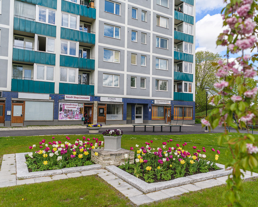 Fasadbild Vrinnevigatan 14-16