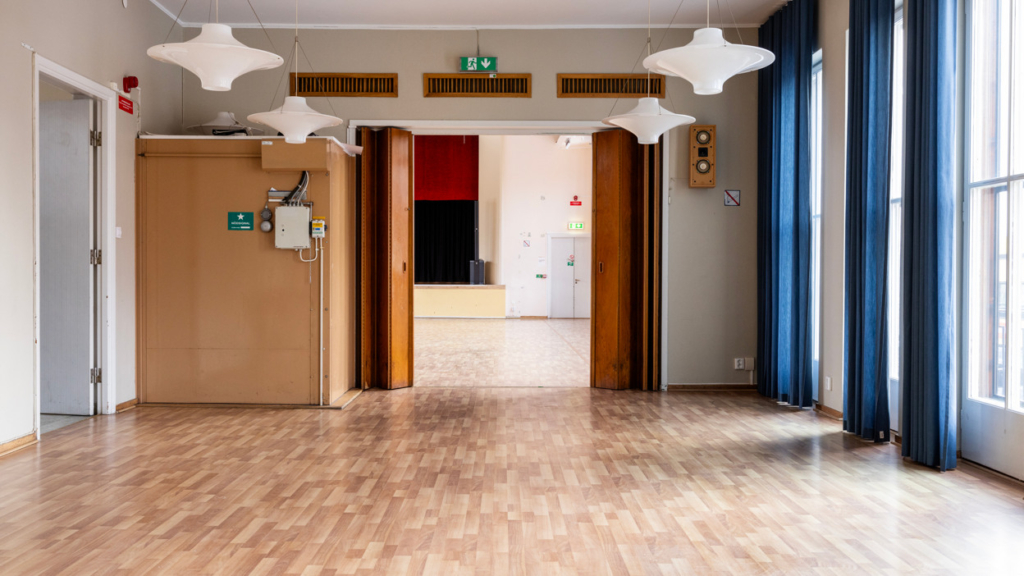 Evenemangslokal Albrektssalen: Rum med sikt till allrum.