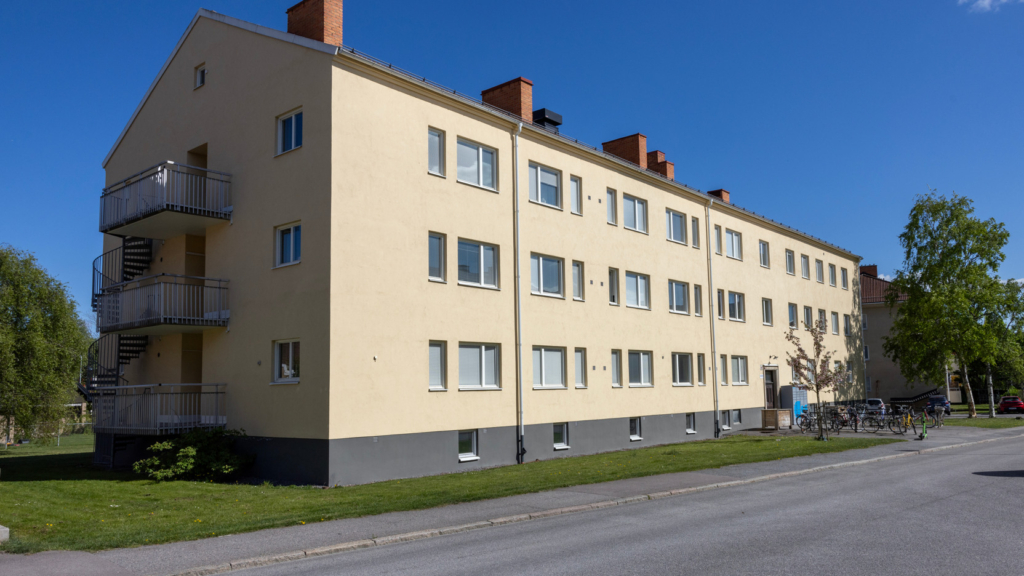 Assessorns framsida, fotograferad från Ekenäsvägen.